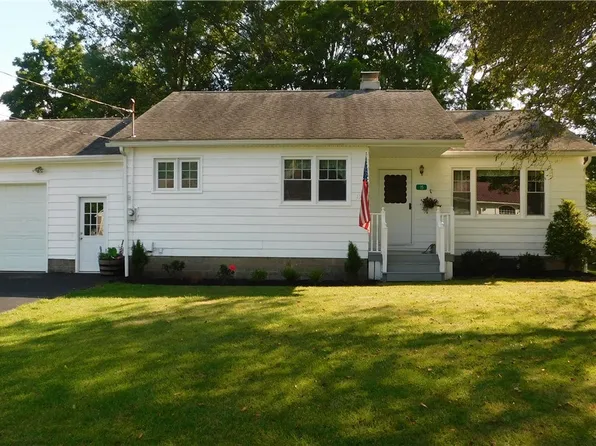 15 Cherry St, South Dayton, NY 14138