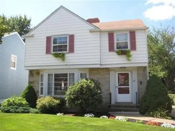2530 Laurelhurst Rd, University Heights, OH 44118