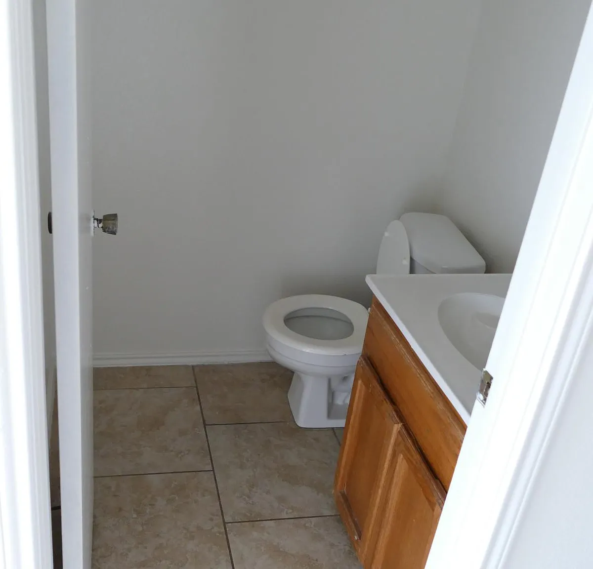3 bed, 2.5 bath, 1600 sqft, $1,295 — Photo 2