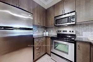 9225 Jane St #507 — Photo 6