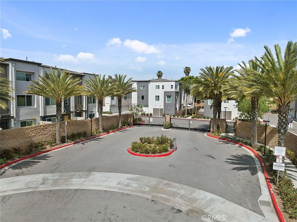 1st image of 14043 Royalton Ln APT 2