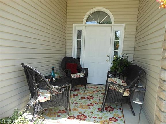 2nd image of 170 Haydens Arbor