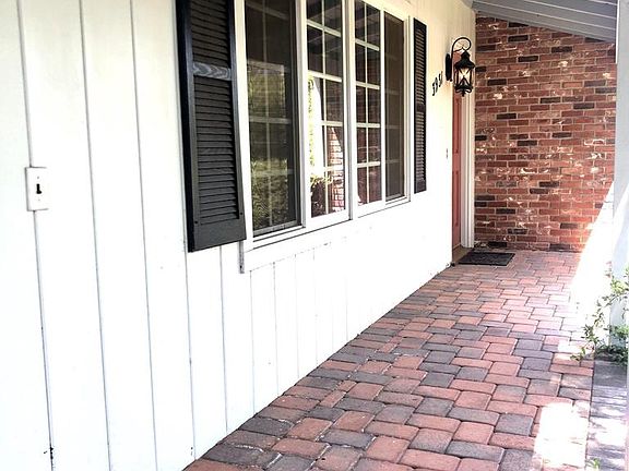 3rd image of 3931 Altura Ave