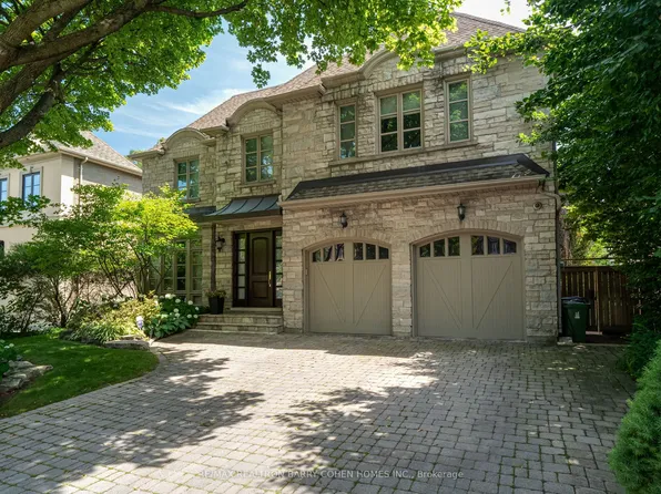 57 Yorkminster Rd, Toronto, ON M2P 1M4