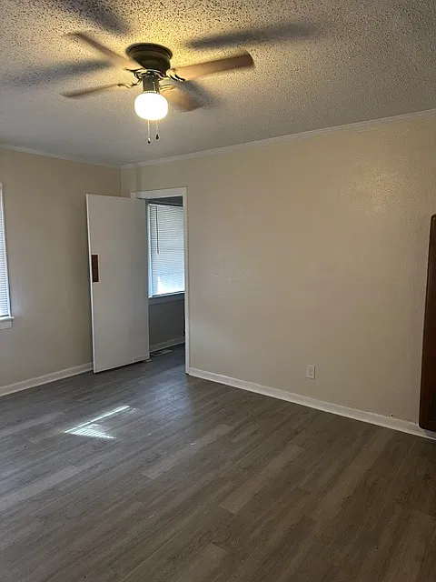 2 bed, 806 sqft, $875 — Photo 3