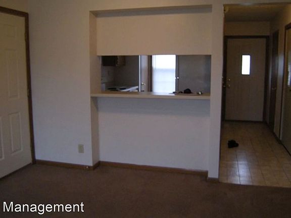 4th image of 514 Dorsett Dr #A