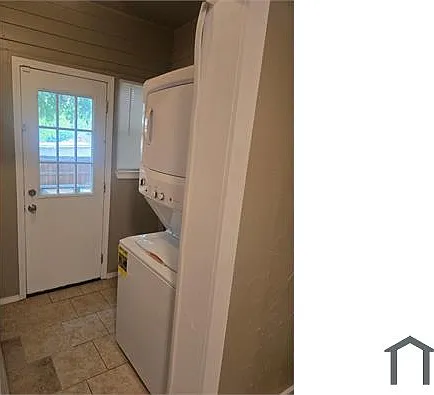 1610 College Ave — Photo 13