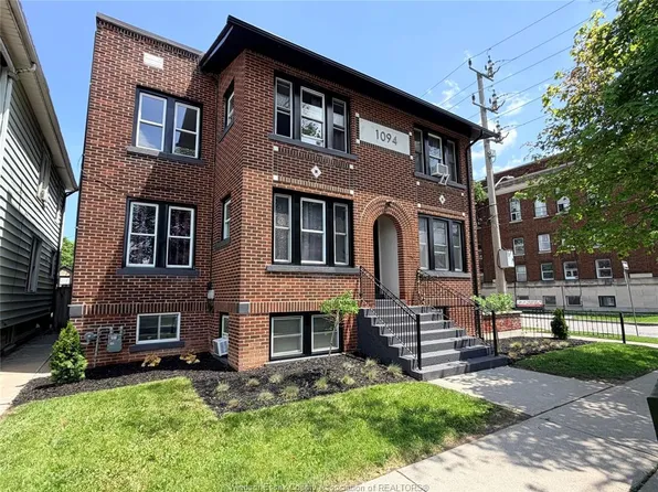 1094 Lincoln Rd, Windsor, ON N8Y 2H4