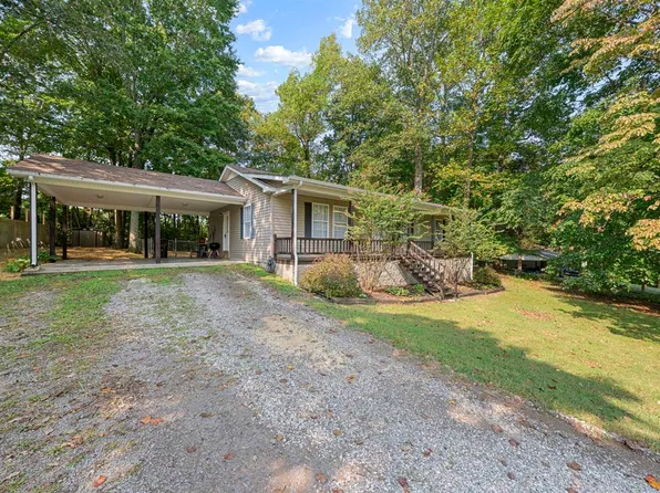 107 Parker Ln, Scottsville, KY 42164