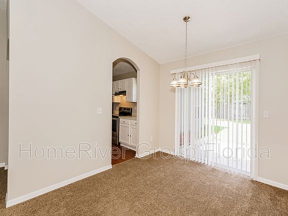 4th image of 241 Birchwood Dr