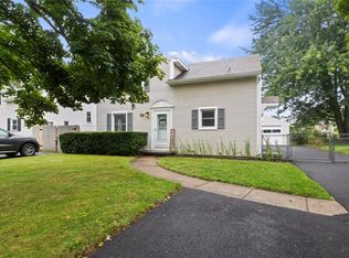 217 Fielding Rd, Rochester, NY 14626