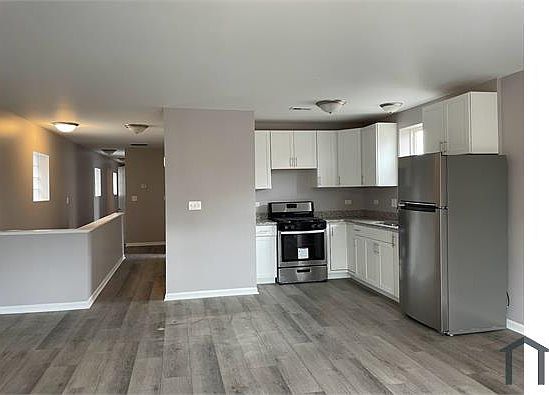 2nd image of 1422 S St Louis Ave #3