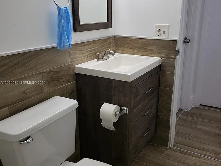 8075 NW 7th St #115 — Photo 3