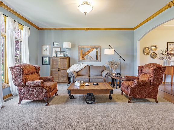 3rd image of 21420 Foxtail Dr