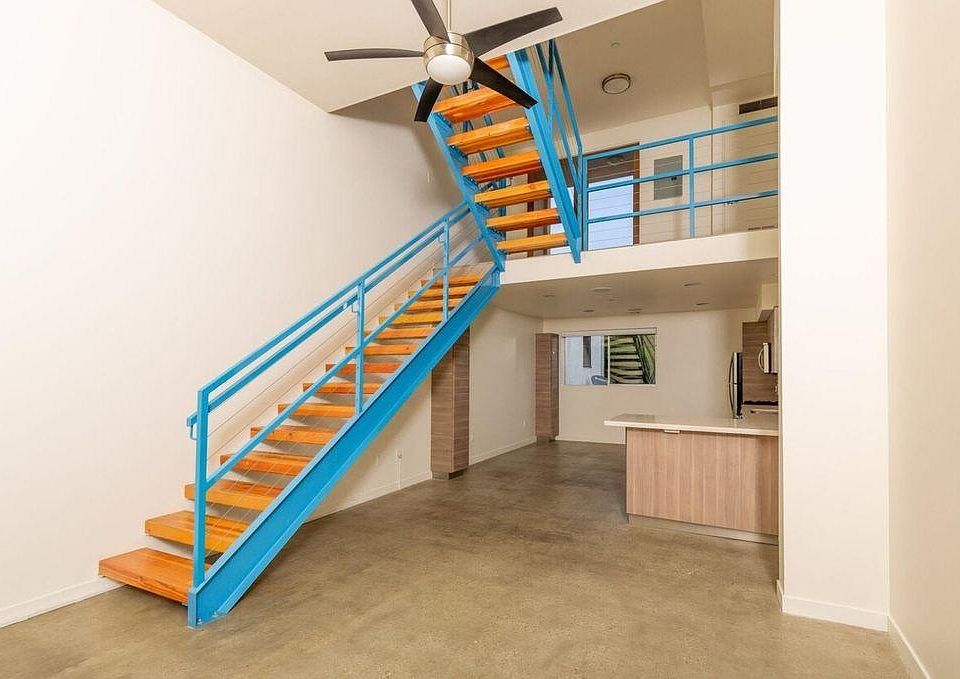 1st image of 865 Sanborn Ave #4ce32f036