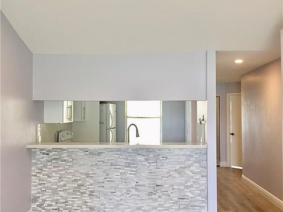 2nd image of 2648 Kings Lake Blvd