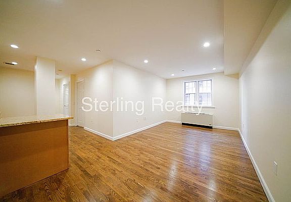 5th image of 2821 Astoria Blvd APT 2B