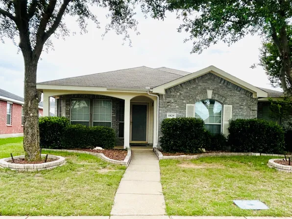 1829 Sierra Trl, Lancaster, TX 75146