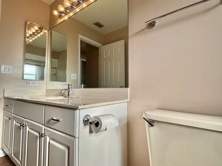 4343 SW Sands Blvd — Photo 59