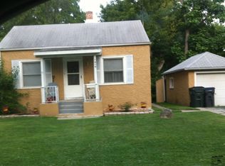 1919 Elim Ave, Zion, IL 60099