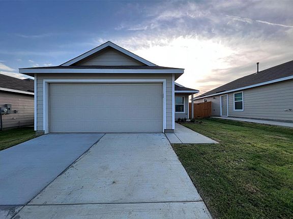 4th image of 3157 Helix Bay Dr