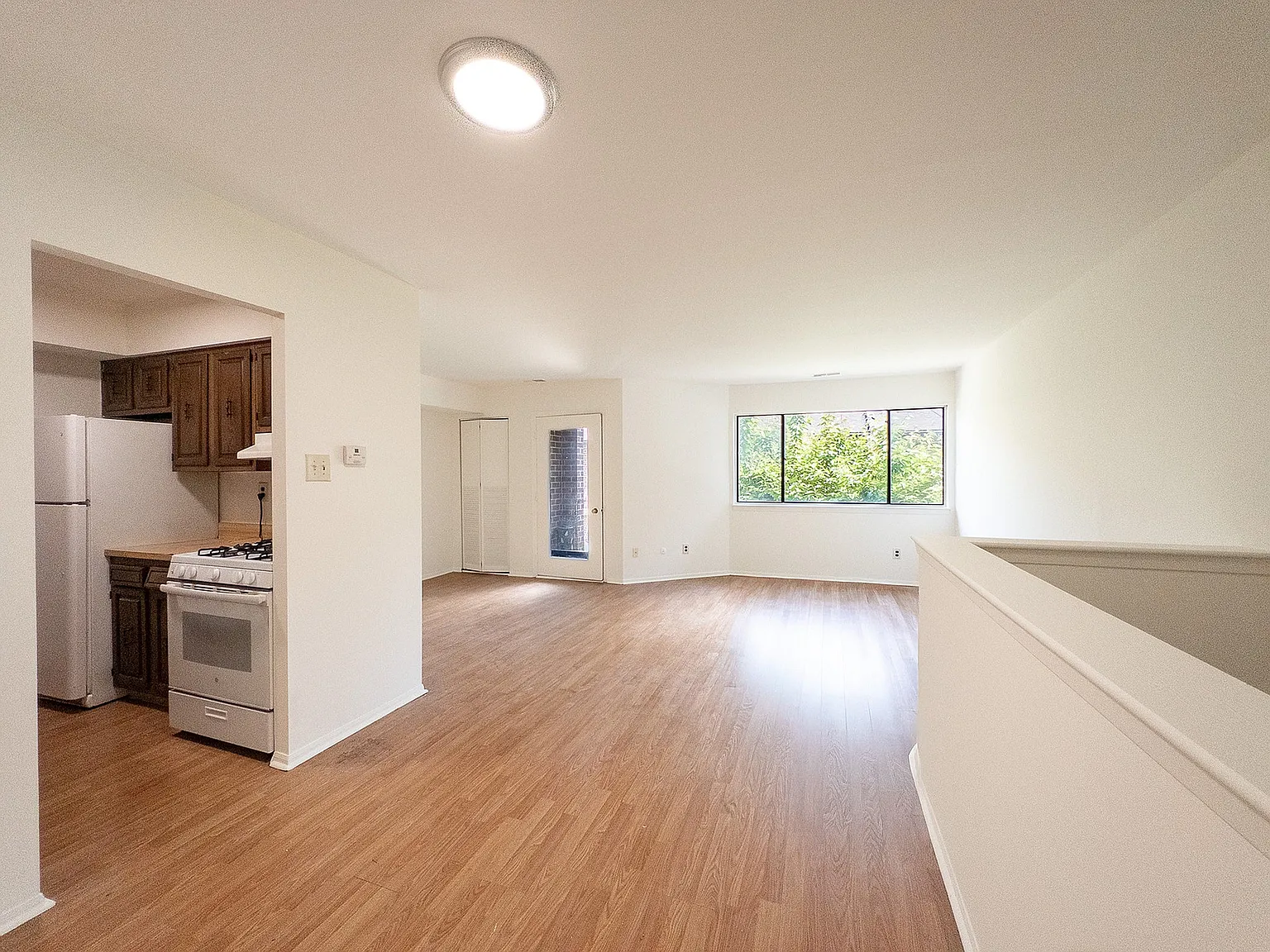 Court Commons — Photo 1