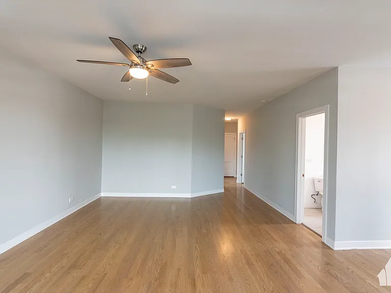 3924 N Keeler Ave #1 — Photo 5