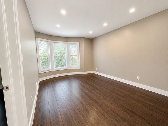 2nd image of 168 Sanford Ave S Unit 2