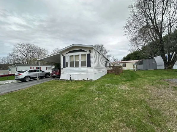 14 Autumn Lane, Lewiston, ME 04240