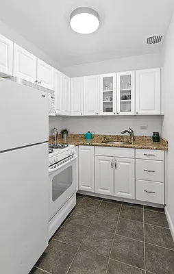 Sold by Compass | media 1