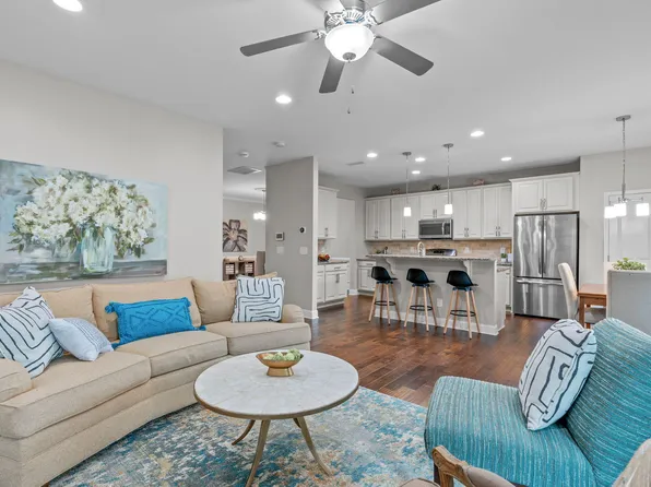 210 Mayfield Dr, Apex, NC 27539