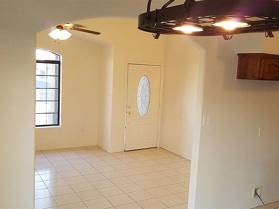 4th image of 1950 E Los Olivos Dr