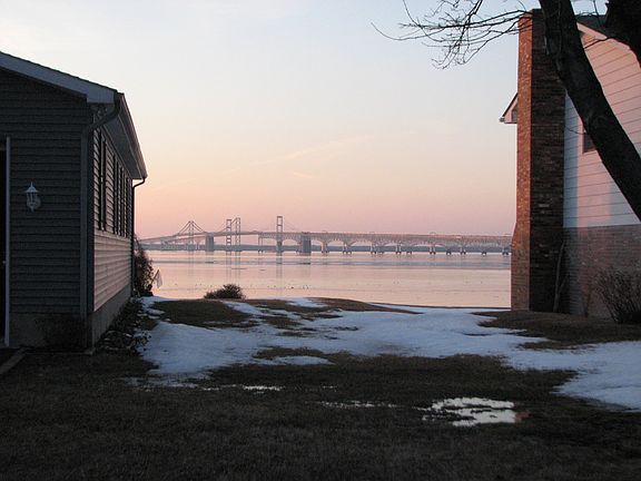 2nd image of 526 Bayside Dr
