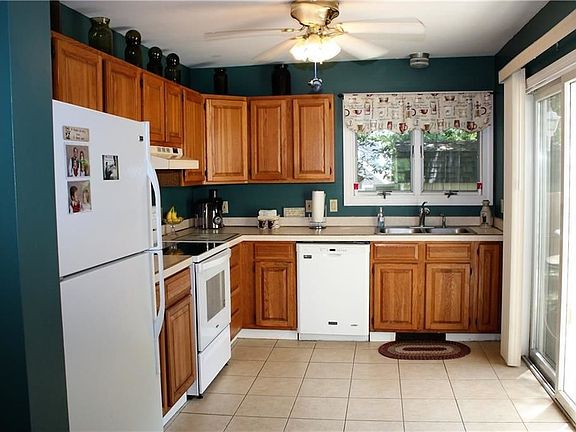 4th image of 189 Hunt Ave