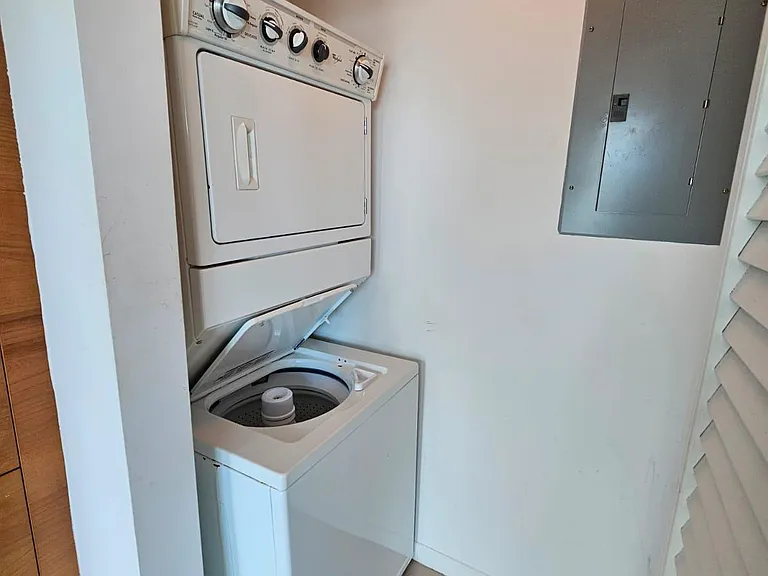 244 Biscayne Blvd #N-07 — Photo 10