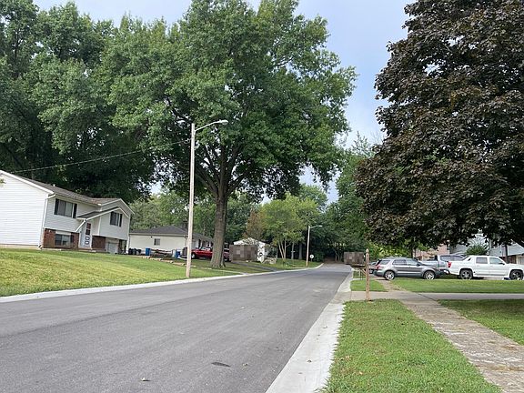 5th image of 8408 Armstrong Ave