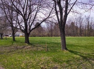30 Hamilton St, Douglas, MI 49406