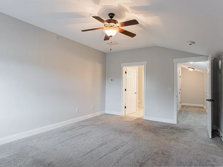2 Monticello Village Dr #302 — Photo 23