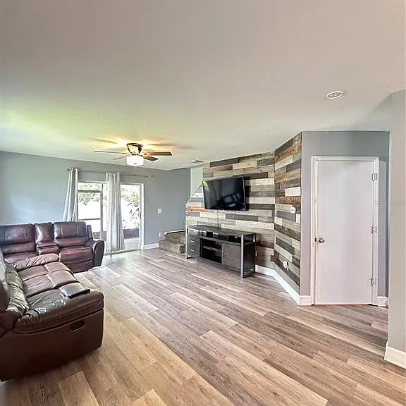 2235 Fluorshire Dr — Photo 1