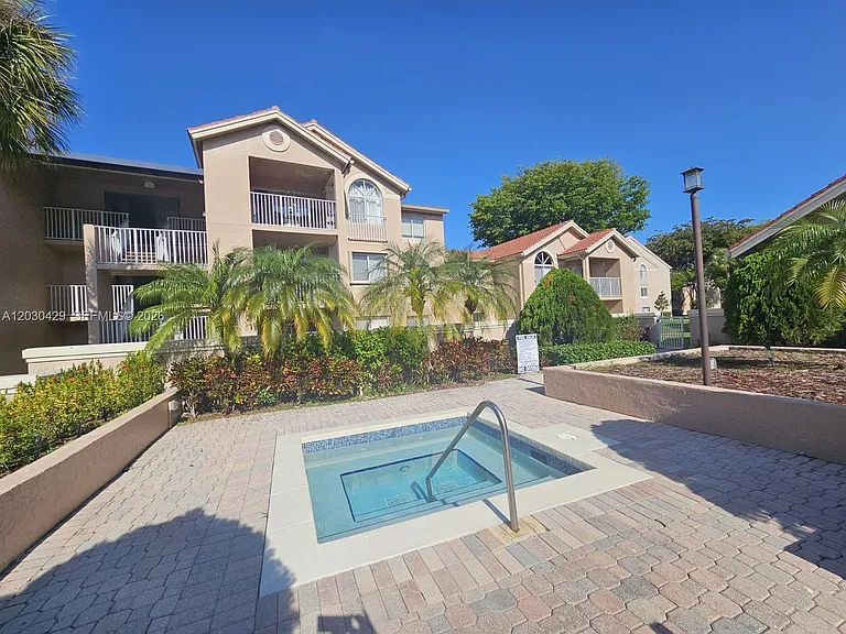 15771 SW 106th Ter #204 — Photo 9