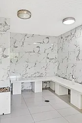 Rented by R New York