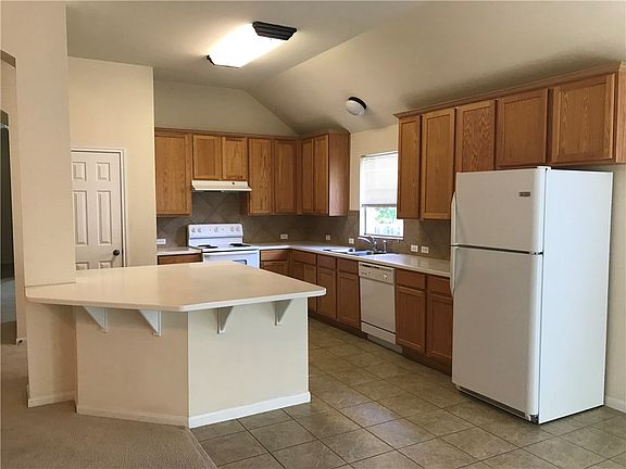 3rd image of 3639 Pine Needle Cir
