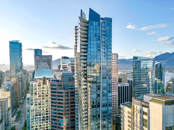 667 Howe St #2902, Vancouver, BC V6C 0B5