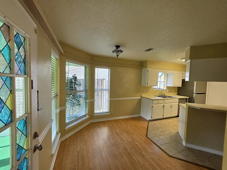 148 Meadowbrook Ct — Photo 10