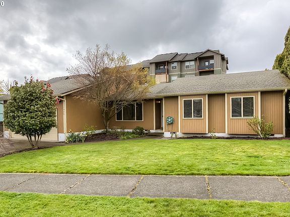 2nd image of 1486 Goldcrest Ave NW