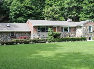 300 Mount Airy Rd W, Croton On Hudson, NY 10520