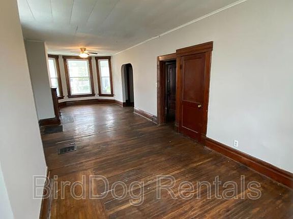 4th image of 60 Martin Ave