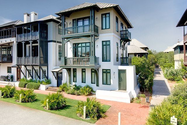 1st image of 185 Rosemary Ave #8-9