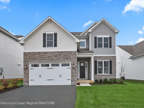 8 Amaryllis Drive, Manalapan, NJ 07726
