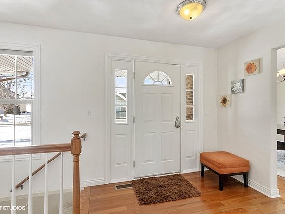 3rd image of 7293 Brimmer Way